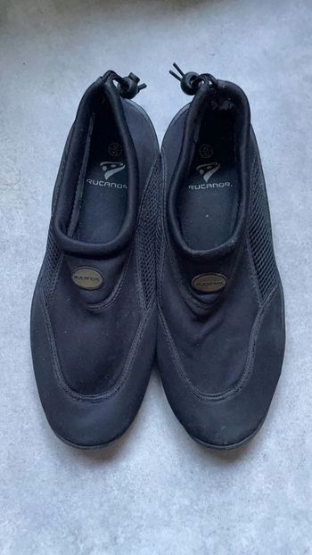 Chaussures aquatiques