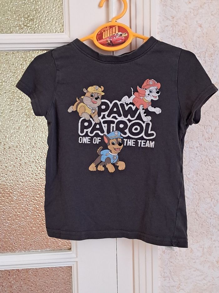 Tee-shirt 4 ans. 98/107