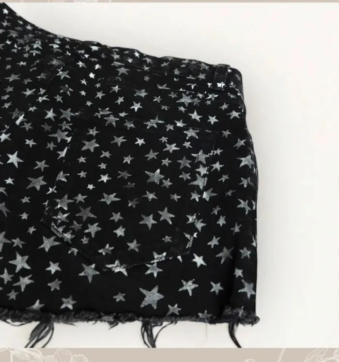Mini short en jean noir Saint Laurent Paris – Taille 36 - photo numéro 4