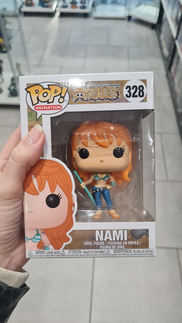 Figurine pop nami one piece