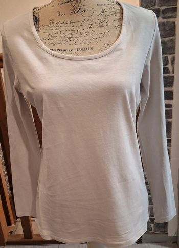 Tee-shirt blanc à manches longues