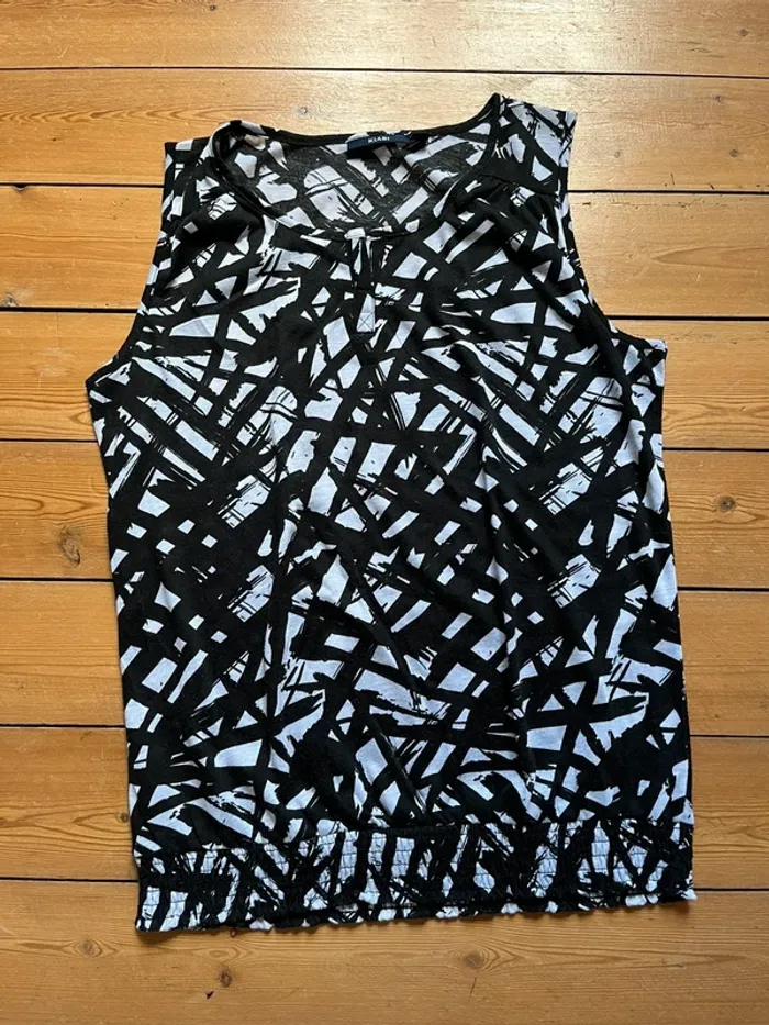 Lot de débardeurs / hauts / tops / tee-shirts taille M - photo numéro 2