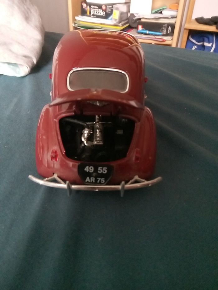 Renault 4CV a l'échelle 1/17 - photo numéro 5