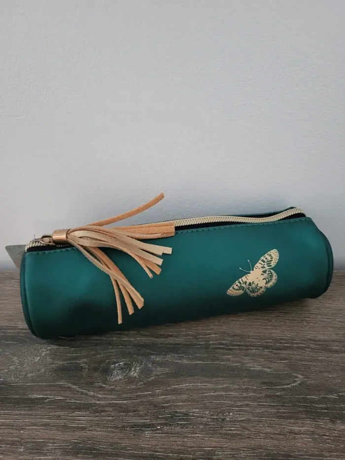 Trousse à stylos simili cuir