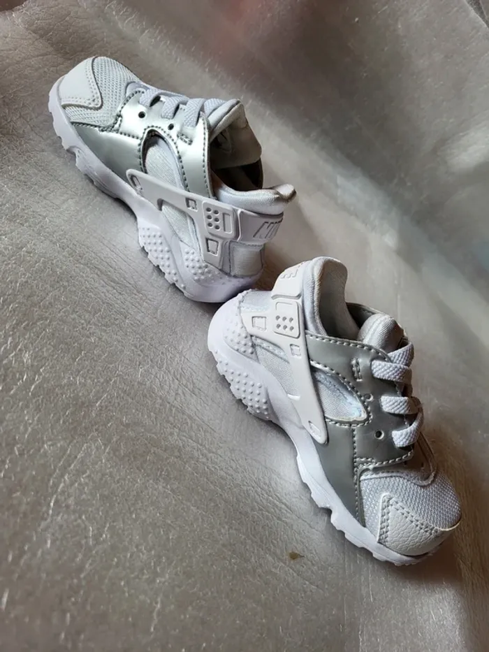 Nike huarache neuf mixte - photo numéro 5