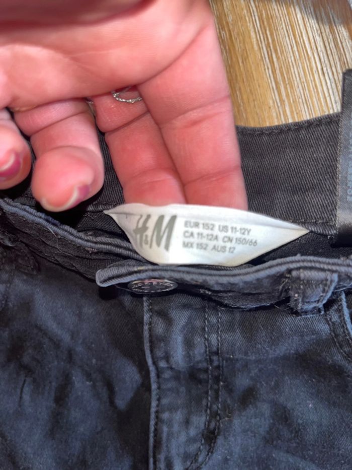 Short noir H&M 11-12 ans - photo numéro 2