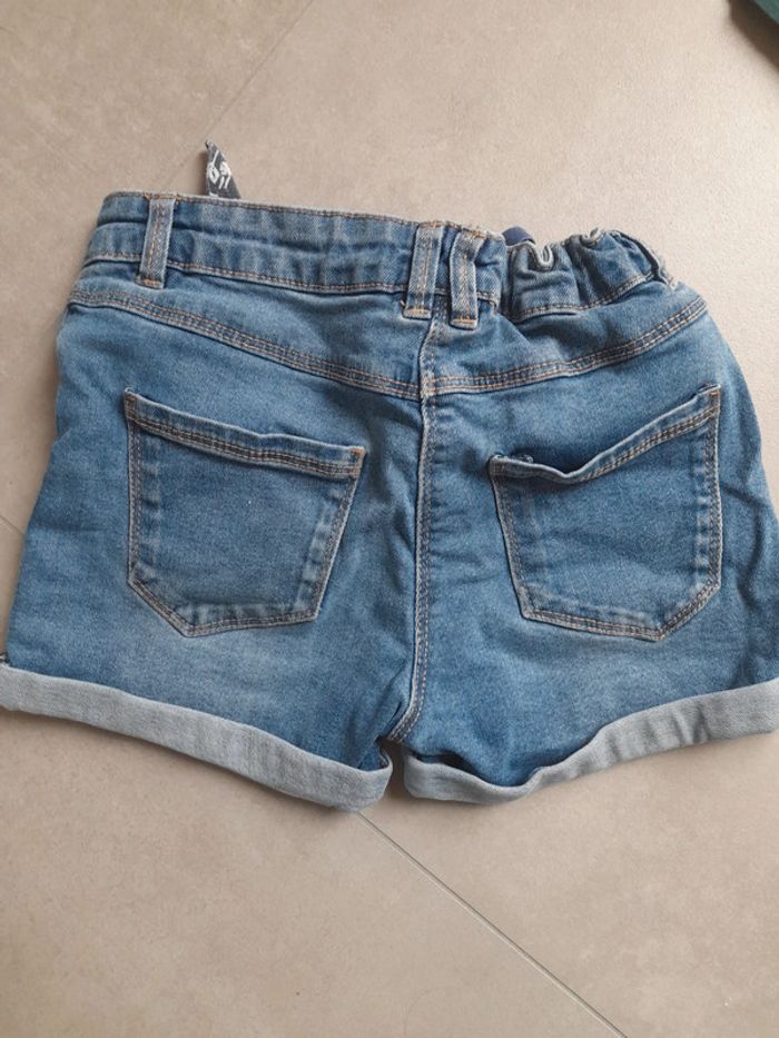 Short tape à l'œil - photo numéro 2