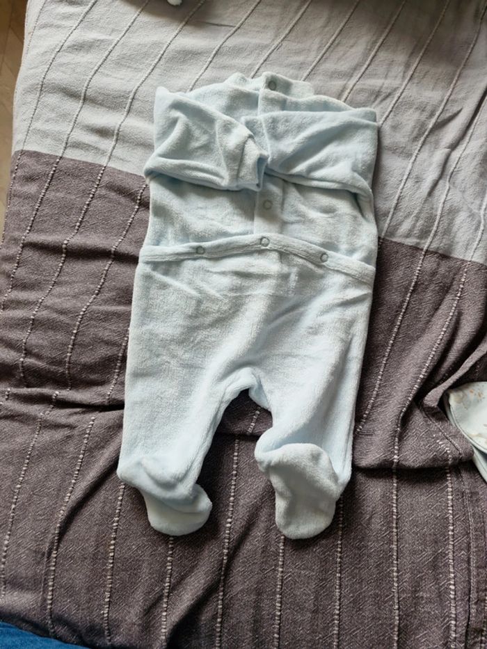 Lot Pyjamas ,bonnet et chaussons pour bébé - photo numéro 6