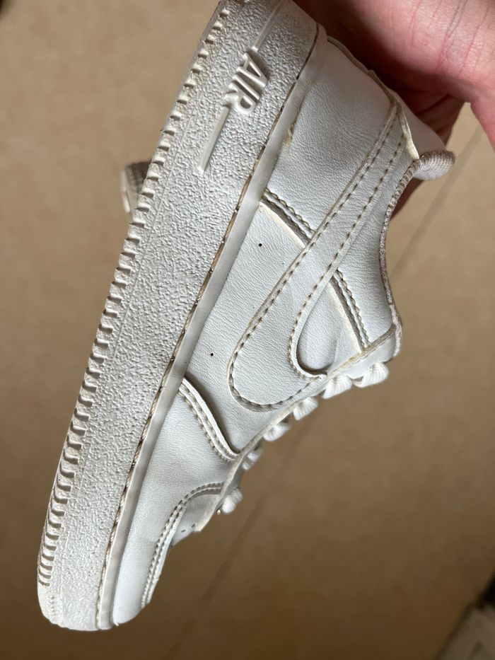 Basket Nike air force one blanche 32 enfant en bon état - photo numéro 5