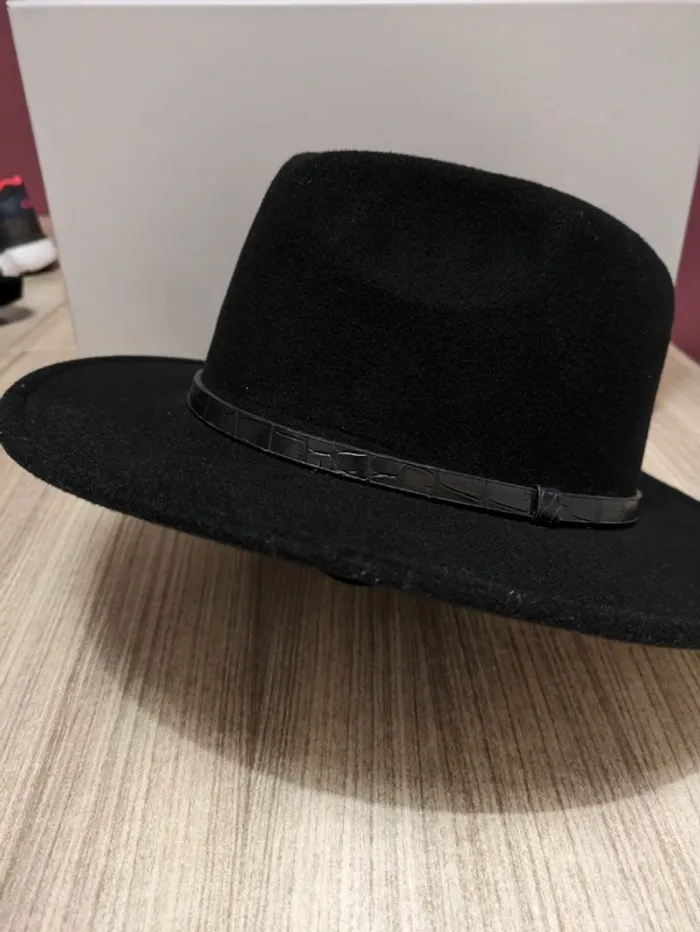 Chapeau