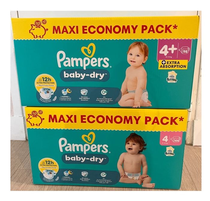 Lot de 2 maxi packs Pampers Baby-Dry tailles 4 et 4+, soit 206 couches