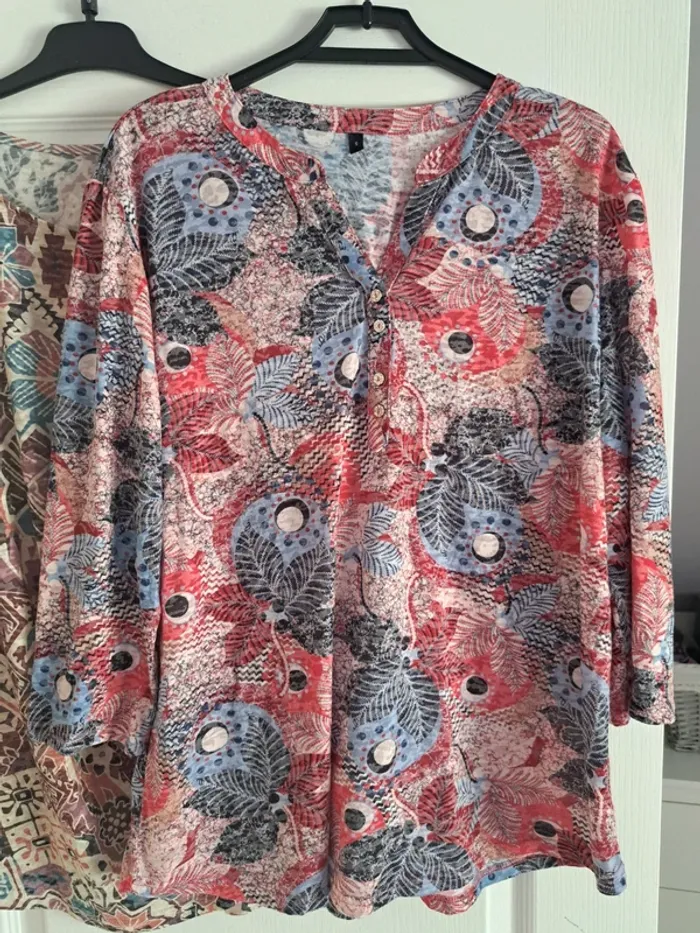 Lot blouses taille 5 - photo numéro 3