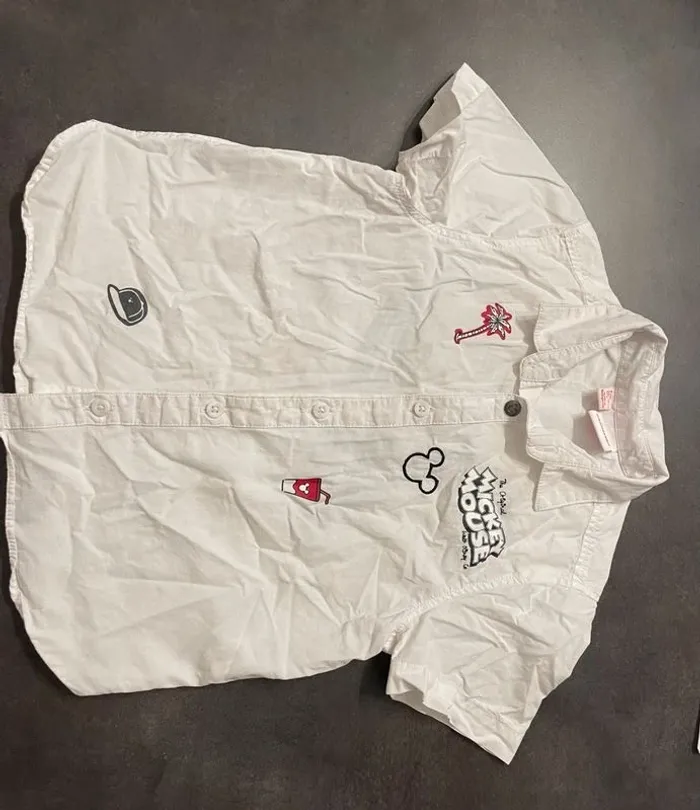 Lot T-Shirt manche courte . Taille 4 ans - photo numéro 2