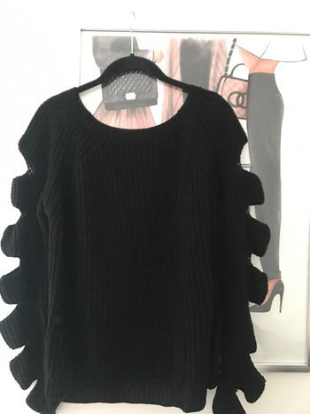 Pull noir bras dénudés M