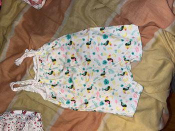 Lot état fille 9 mois