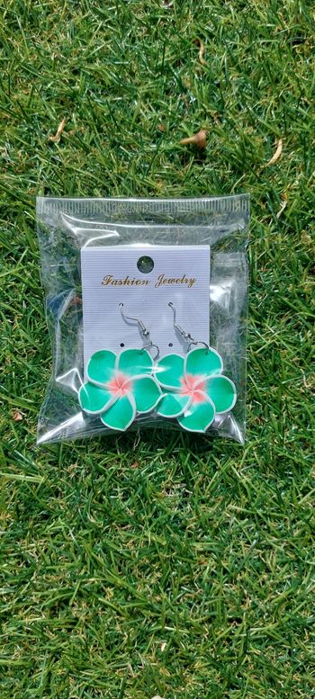Boucles d'oreilles Hawaiennes fleur Tahiti 