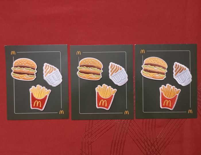 Lot de 6 écussons MC do