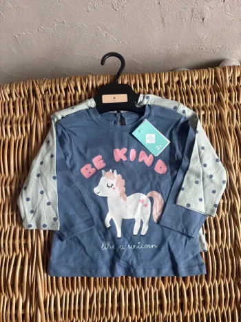 2 t-shirt manche longue 9mois neuf avec étiquette