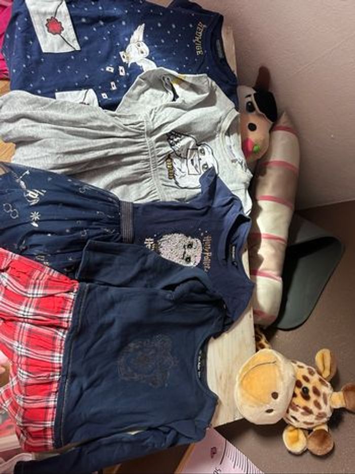 Lot vêtement fille 6 ans - photo numéro 2