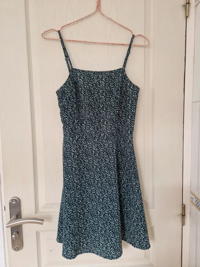 Jolie robe d'été verte à motifs blanc femme shein taille XS/34