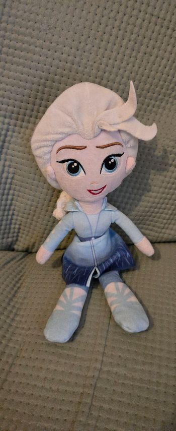 Peluche reine des neige elsa