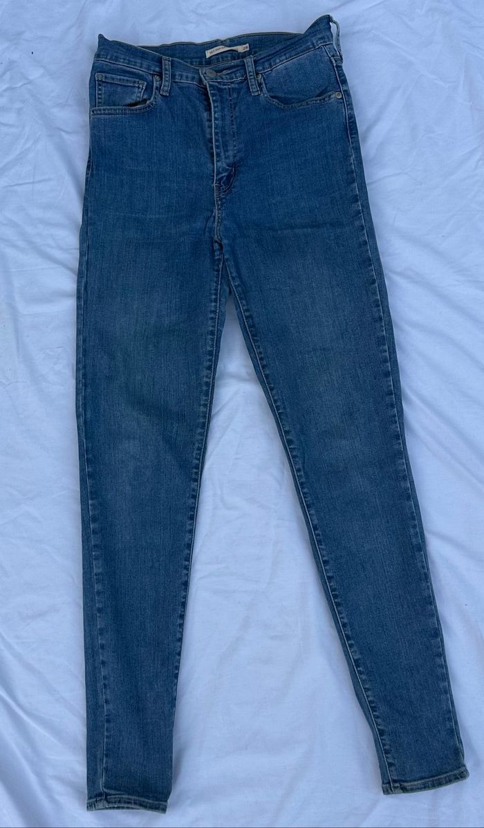 Jean levis