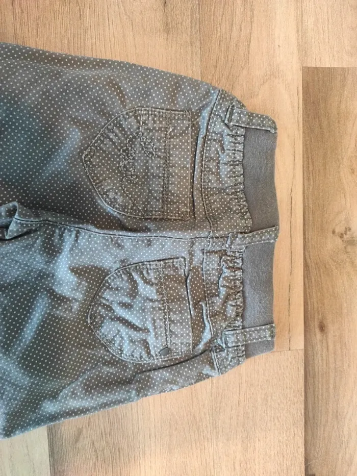 Pantalon 4 ans Vertbaudet en TBE - photo numéro 6