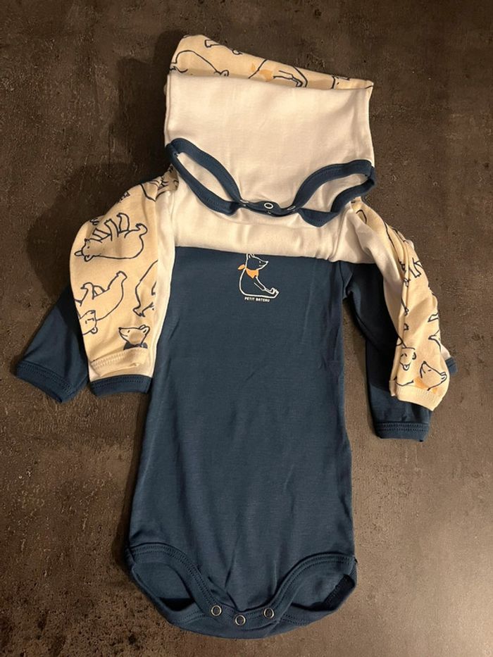 Lot de 3 bodies petit bateau(6 mois) - photo numéro 3