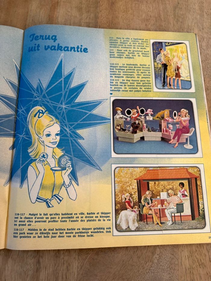 Album Panini ancien vintage complet Barbie Poupée Un monde en rose - photo numéro 9