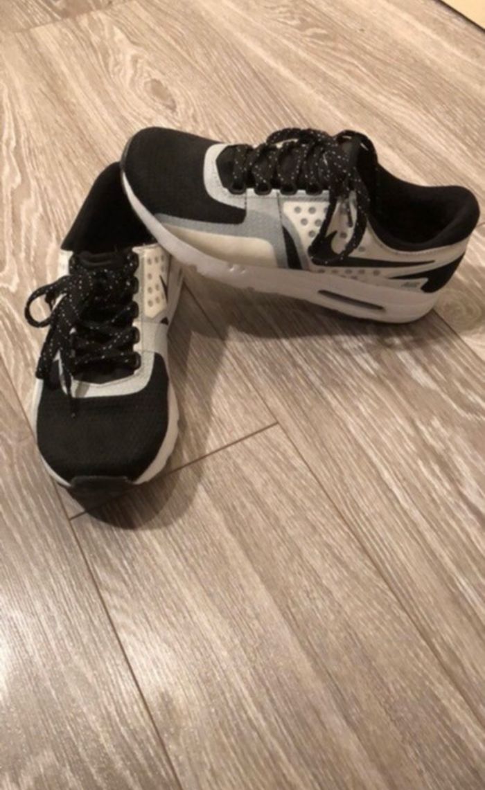 Basket Nike taille 39