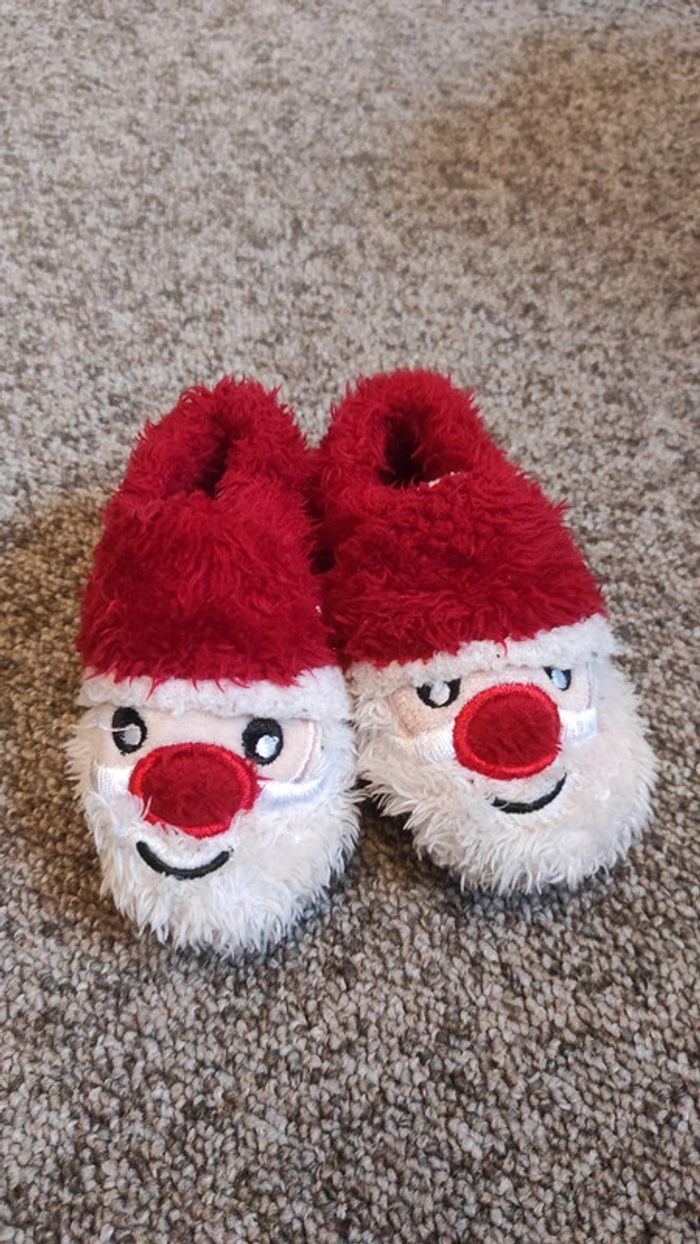 Chaussons souples Noël pour bébé
