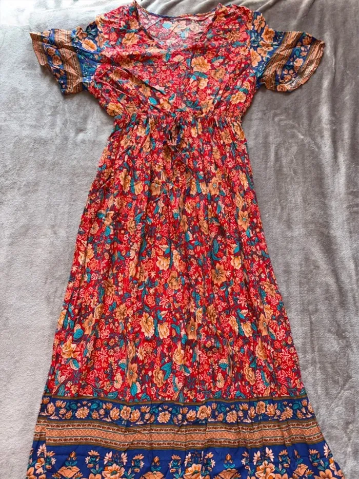Robe longue femme fleurie taille 38 Shein en très bon état - photo numéro 2