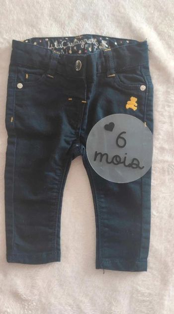 Jeans  bleu  marine 6  mois