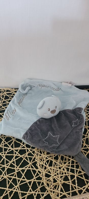 Doudou plat ours KIMBALOO Mes petits copinous bleu gris étoile