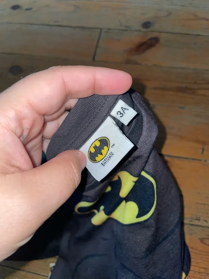 Tee shirt Batman avec sa cape 3 ans - photo numéro 3
