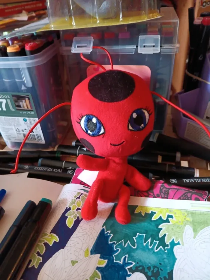 Peluche tikki des kwami de miraculous pas de vinted go