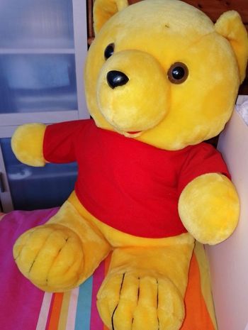 peluche style winnie l'ourson