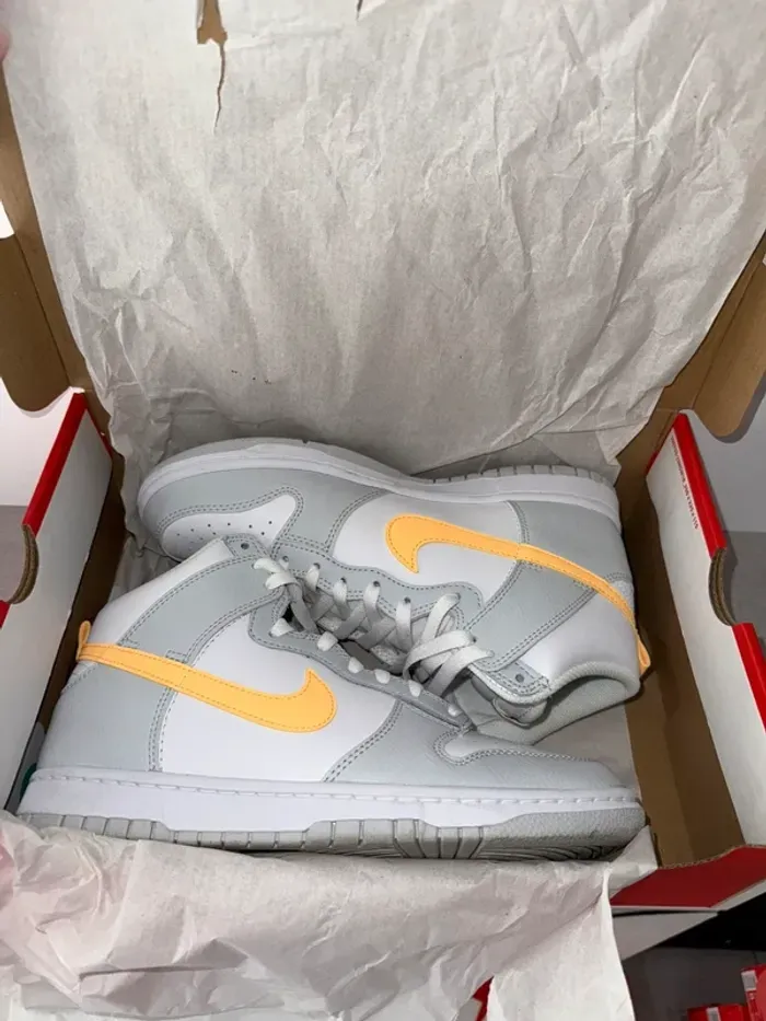 Basket Nike dunk high neuve T.41 - photo numéro 2