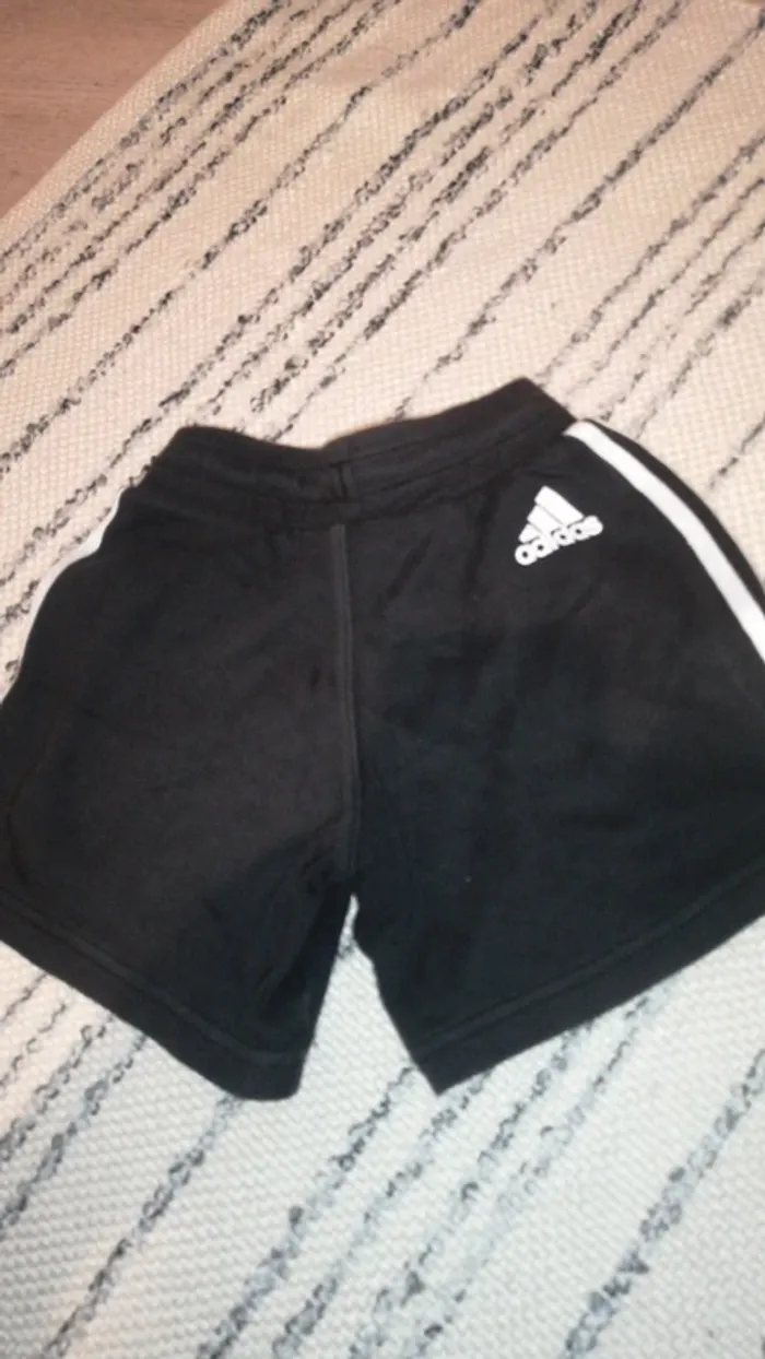 Short adidas - photo numéro 2