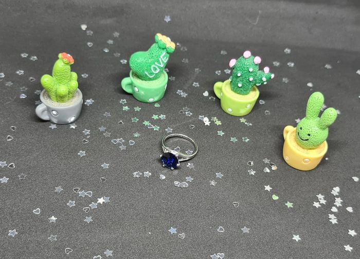 Bague fantaisie argentée avec pierre bleue - photo numéro 2