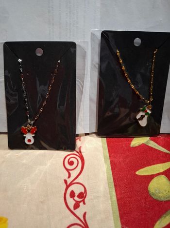 Magnifique lot de 2 collier femme neuf Noël