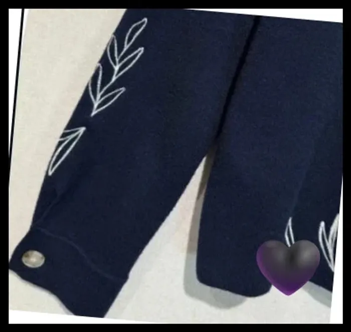 AccueilFemmesVêtementsSweats et sweats à capucheCardigansIn April 1986 Cardigans Dressing du me - photo numéro 10