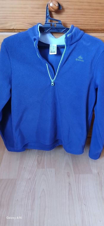 Pull polaire enfant taille 10/11 ans