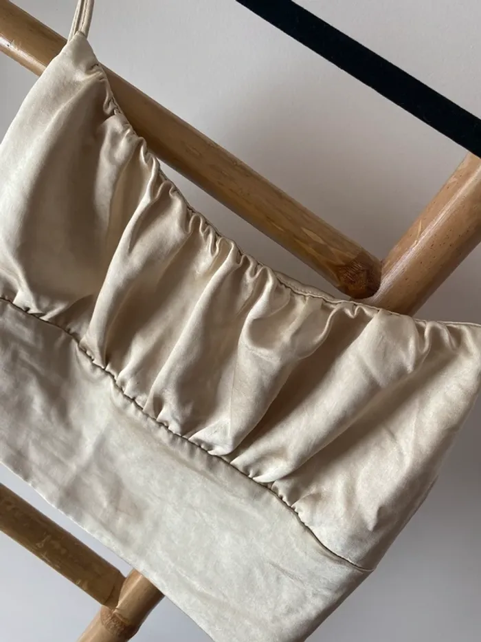 Crop top satiné or - photo numéro 3