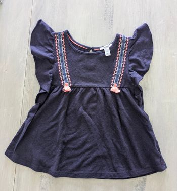 T-shirt Okaïdi 6 ans bleu marine - Très bon état