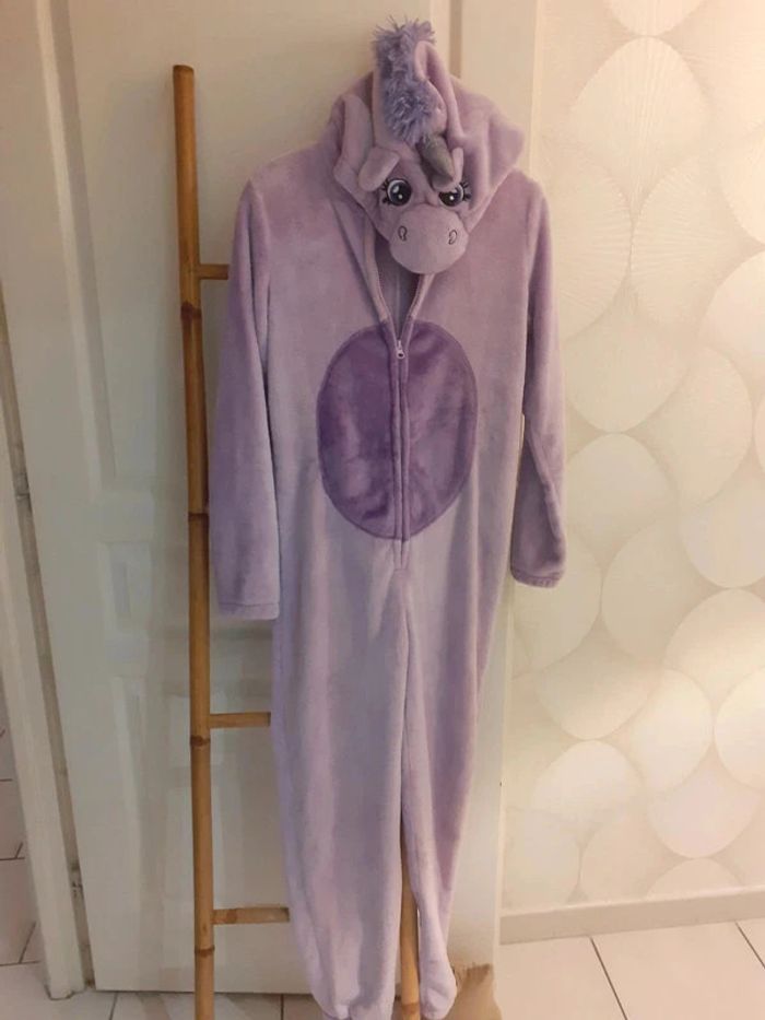 Surpyjama licorne neuf taille s - photo numéro 2