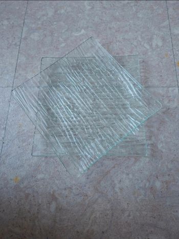 Lot assiettes à dessert carrée x2