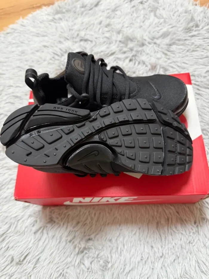 Nike Air Presto – Taille 36 – noir – Neuf avec étiquette - photo numéro 11