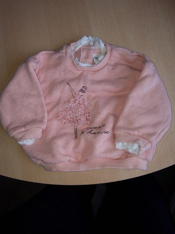 Pull 6 mois tape à l'œil