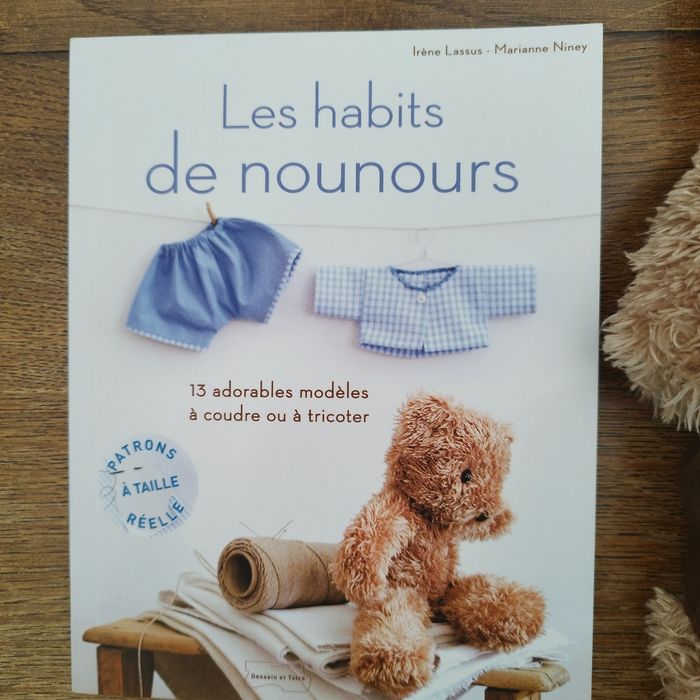 Ours en peluche avec une garde robe à coudre - photo numéro 2